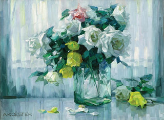 Martwa natura z białymi i żółtymi różami w szklanym wazonie - Alexander Koester — widok dzieła