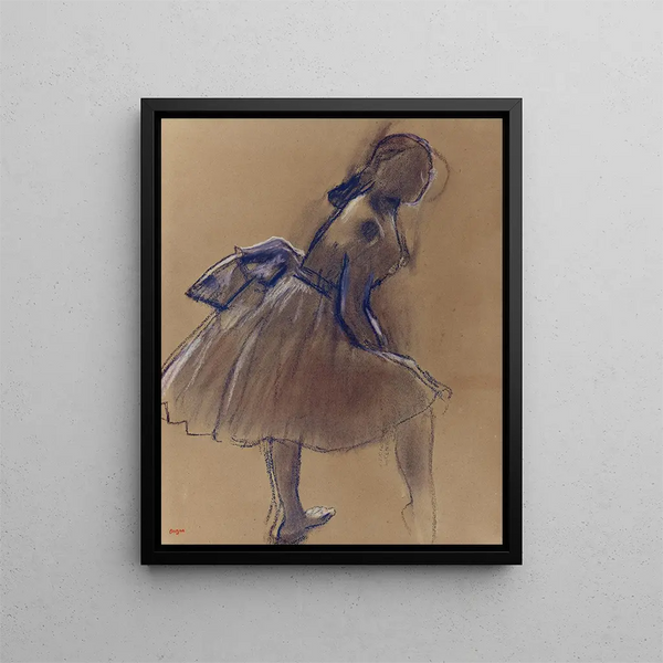 tańczącej baletnicy stojącej w profil - Edgar Degas — oprawiony obraz na ścianie