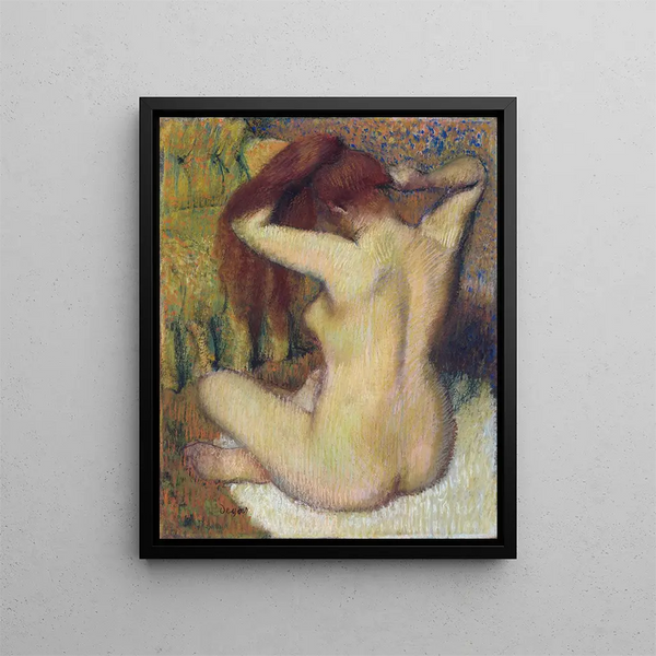 Kobieta malująca sobie włosy - Edgar Degas — oprawiony obraz na ścianie