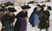 Lausanne Filles allant à la messe - Ernest Bieler — widok dzieła