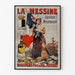 Retro plakat reklamowy La Messine, likier, w cienkiej ramie na jasnej ścianie.