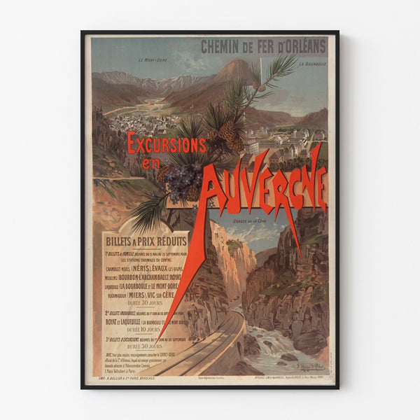 Plakat vintage Auvergne, wycieczki Orléans, w cienkiej ramie na jasnej ścianie.