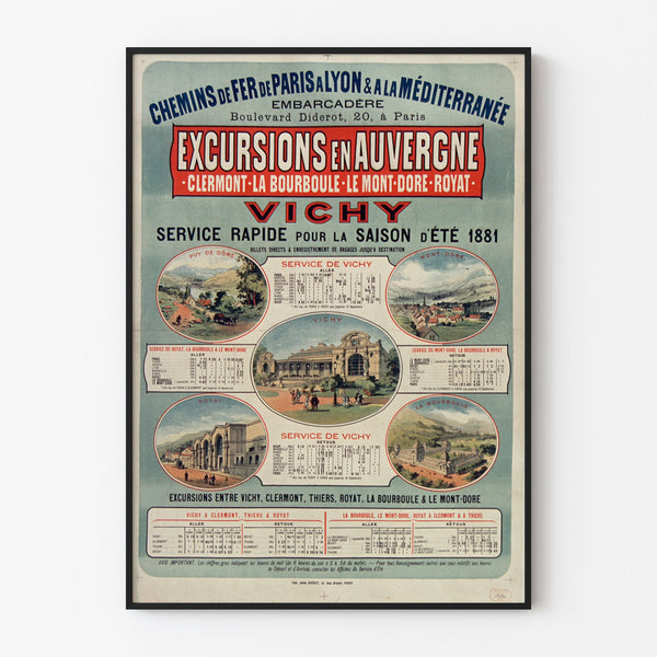 Plakat vintage Auvergne, wycieczki PLM, w cienkiej ramie na jasnej ścianie.