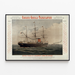 Wintage’owy plakat Compagnie Générale Transatlantique – Lignes des Antilles, w cienkiej ramie na jasnej ścianie.