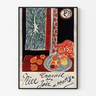 Plakat vintage Nice, Travail et Joie, w cienkiej ramie na jasnej ścianie.