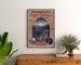 Plakat vintage Saint-Gervais, uzdrowisko, oprawiony nad drewnianą komodą, między roślinami.