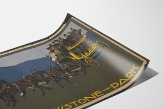 Plakat Yellowstone-Park, zaprezentowany na lekko odgiętej kartce, widok w perspektywie.