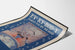 Dekoracyjny plakat retro „Ev-ry-Bod-Y Takes You By The Hand” Home Sweet Home