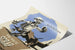 Plakat vintage Private Scrap Builds a Bomber - Industrialna dekoracja ścienna